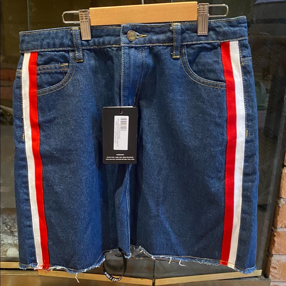 NWT PrettyLittleThing Denim skirt with stripe size 12